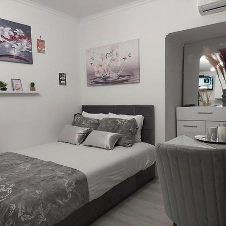City Lux Square Apartment Üsküp Dış mekan fotoğraf